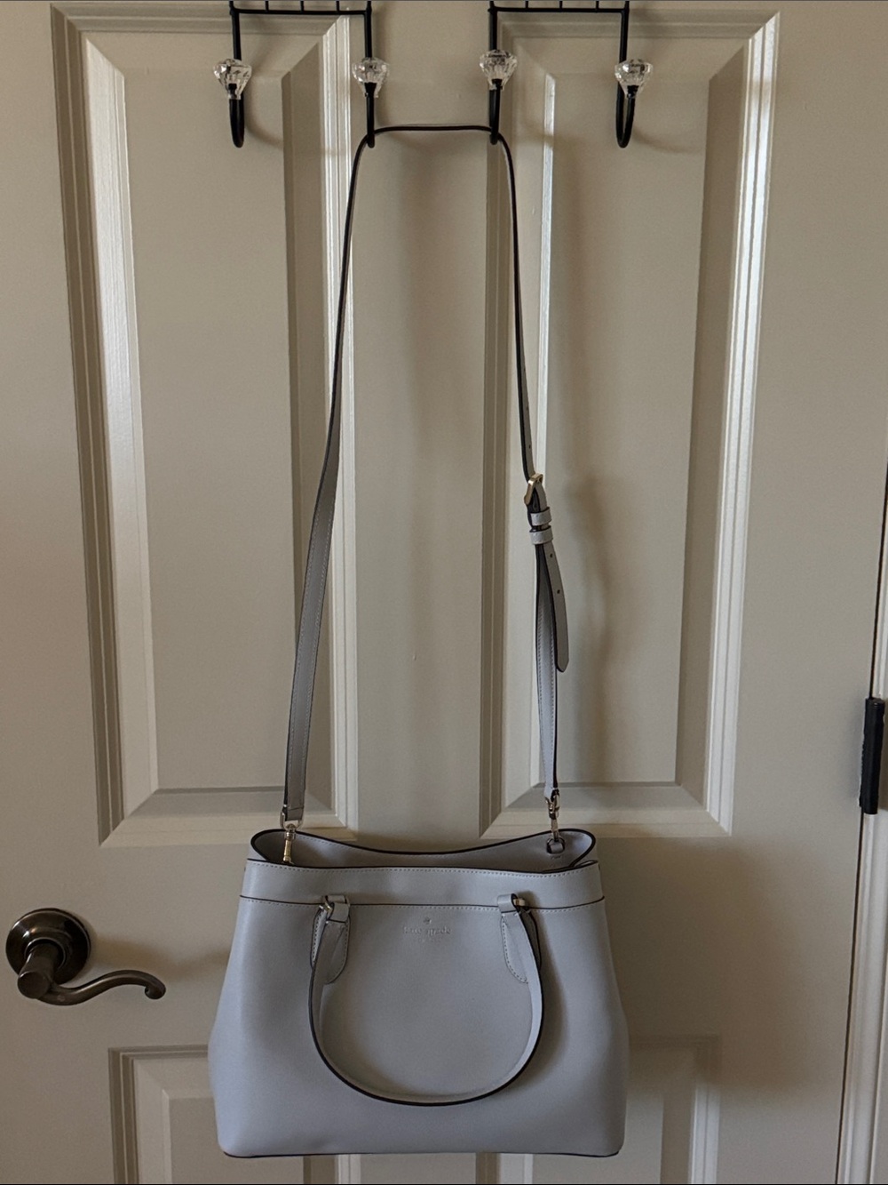 Kate Spade Women's Classic Light Gray Crossbody Bag EUC